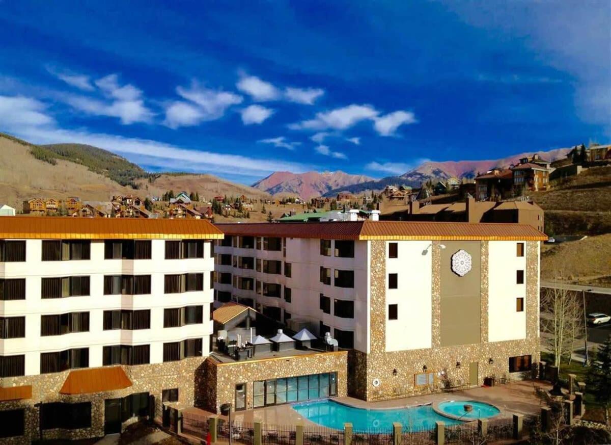 קרסטד באט Studio 518 At Perfect Location With Pool And Hot Tub מראה חיצוני תמונה